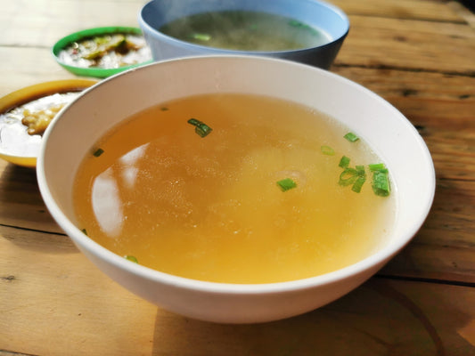 Descubre los sorprendentes beneficios del caldo de hueso para tu salud